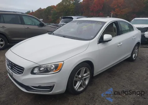 2015 Volvo S60 T5 Premier z USA, uszkodzony, nr VIN YV126MFKXF1337912